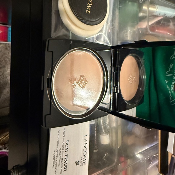 Lancôme Dual Finish Powder Foundation - Picture 6 of 6